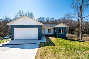 1314 39th St Cir SW, Hickory, NC 28602 - Photo 1