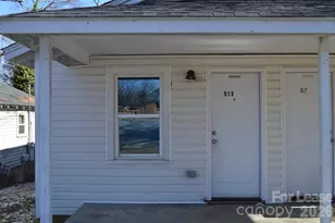 515 S Elm St, Statesville, NC 28677 - Photo 3