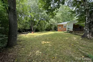4400 Winedale Ln, Charlotte, NC 28205 - Photo 11