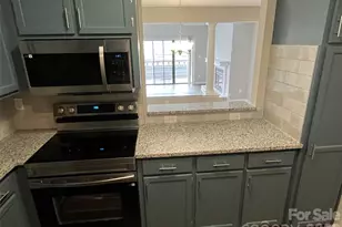 9041 J M Keynes Dr, Charlotte, NC 28262 - Photo 9