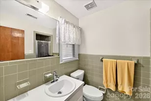 3825 Hoodridge Ln, Charlotte, NC 28227 - Photo 25