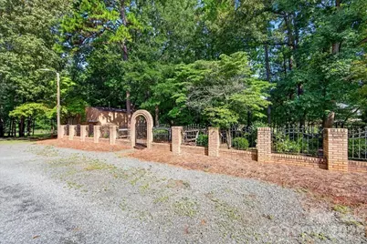 3825 Hoodridge Lane, Charlotte, NC 28227 - Photo 33
