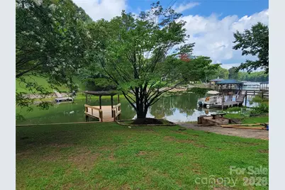 7224 Right Angle Street, Sherrills Ford, NC 28673 - Photo 5