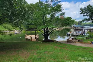 7224 Right Angle St, Sherrills Ford, NC 28673 - Photo 5