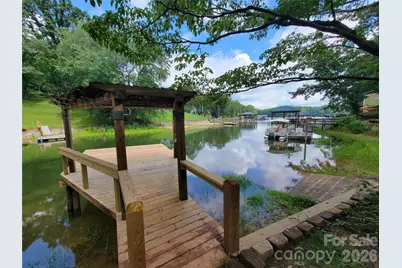 7224 Right Angle Street, Sherrills Ford, NC 28673 - Photo 13