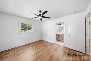 1041 Watts Dr, Charlotte, NC 28216 - Photo 17