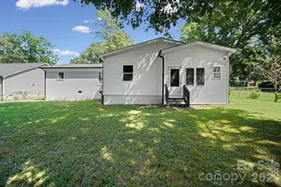 1041 Watts Drive, Charlotte, NC 28216 - Photo 33