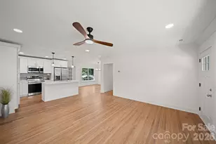 1041 Watts Dr, Charlotte, NC 28216 - Photo 11