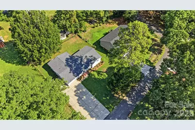 1041 Watts Drive, Charlotte, NC 28216 - Photo 35