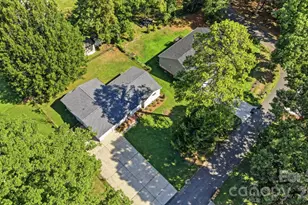 1041 Watts Dr, Charlotte, NC 28216 - Photo 35