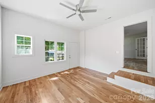 1041 Watts Dr, Charlotte, NC 28216 - Photo 27