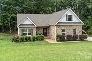 3229 Creek Bend Ct, Sherrills Ford, NC 28673 - Photo 1