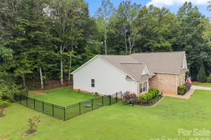 3229 Creek Bend Ct, Sherrills Ford, NC 28673 - Photo 39