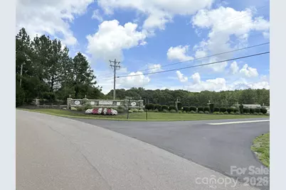 1400 Steeplechase Drive #31, Mount Pleasant, NC 28124 - Photo 3