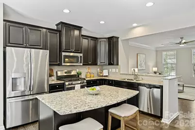 1317 Queen Lyon Court, Charlotte, NC 28205 - Photo 9