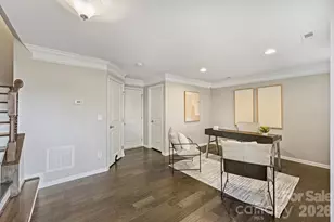 1317 Queen Lyon Ct, Charlotte, NC 28205 - Photo 3