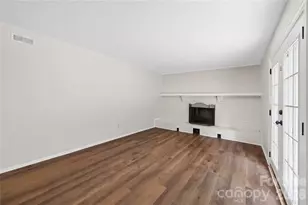 9524 Robert Burns Ct, Charlotte, NC 28213 - Photo 3