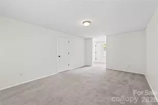 9524 Robert Burns Ct, Charlotte, NC 28213 - Photo 15