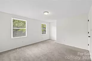 9524 Robert Burns Ct, Charlotte, NC 28213 - Photo 23