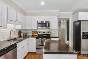 70 Acorn Ln, Clyde, NC 28721 - Photo 15