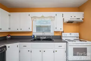 614 W Westview St, Gastonia, NC 28052 - Photo 15