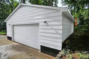 602 Holly Cir, Mount Holly, NC 28120 - Photo 27