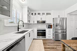 7017 Culloden More Ct, Charlotte, NC 28217 - Photo 9