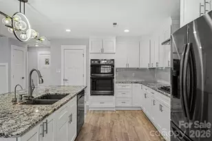 1524 Newcastle St, Charlotte, NC 28216 - Photo 13