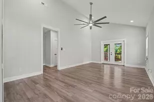 1524 Newcastle St, Charlotte, NC 28216 - Photo 21