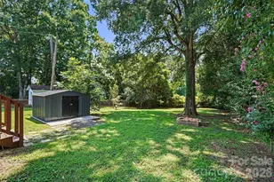 1524 Newcastle St, Charlotte, NC 28216 - Photo 43
