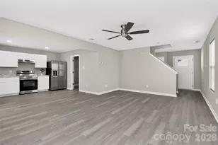 407 Presidents Ct, Charlotte, NC 28217 - Photo 9