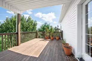 92 Bend View Dr, Marshall, NC 28753 - Photo 15