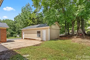 5312 Larewood Dr, Charlotte, NC 28215 - Photo 37