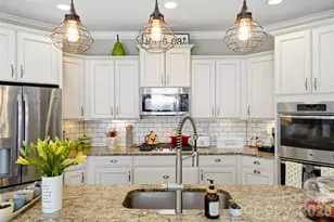 1100 Avalon Pl, Matthews, NC 28104 - Photo 13