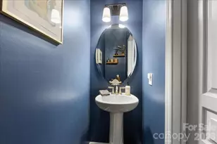 2434 Royal York Ave, Charlotte, NC 28210 - Photo 7