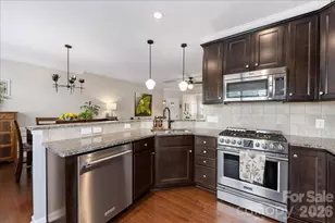 2434 Royal York Ave, Charlotte, NC 28210 - Photo 13