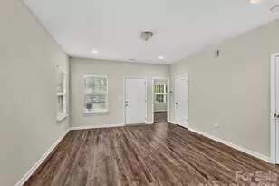 1231 Georgetown Dr, Charlotte, NC 28213 - Photo 7