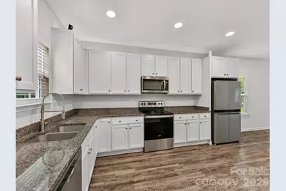 1231 Georgetown Drive, Charlotte, NC 28213 - Photo 11