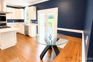 4215 3rd St NW, Hickory, NC 28601 - Photo 7