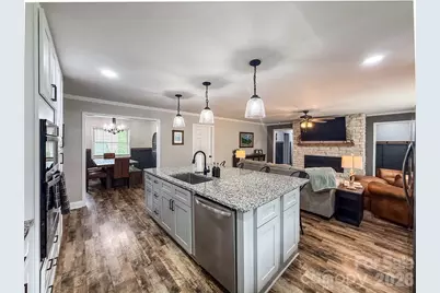 402 Wilton Avenue, West Jefferson, NC 28694 - Photo 11