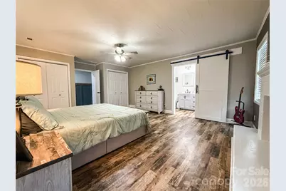 402 Wilton Avenue, West Jefferson, NC 28694 - Photo 23
