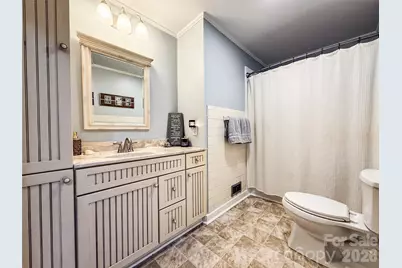 402 Wilton Avenue, West Jefferson, NC 28694 - Photo 31