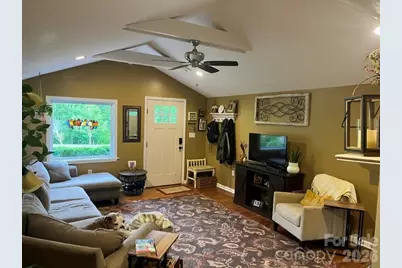 325 Ewbank Road, Etowah, NC 28729 - Photo 5