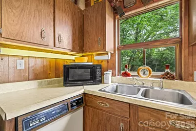 48 Easy Street, Waynesville, NC 28786 - Photo 15
