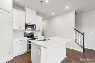 9045 Foggy Brook Loop, Charlotte, NC 28216 - Photo 3