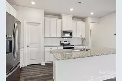 3058 14th Avenue NE, Conover, NC 28613 - Photo 3