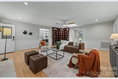 4242 Garvin Drive, Charlotte, NC 28269 - Photo 5