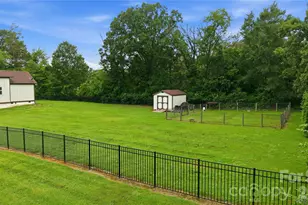 2348 Oak Grove Cir, Midland, NC 28107 - Photo 41