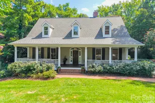 304 S Canterbury Rd, Charlotte, NC 28211 - Photo 1