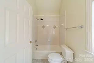 304 S Canterbury Rd, Charlotte, NC 28211 - Photo 29